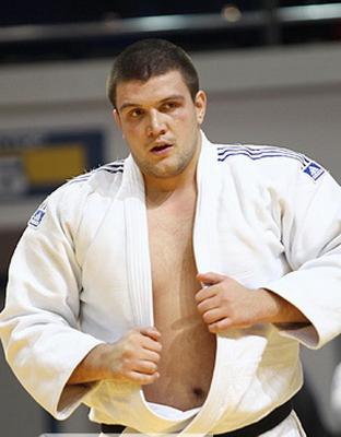 Андрей Волков